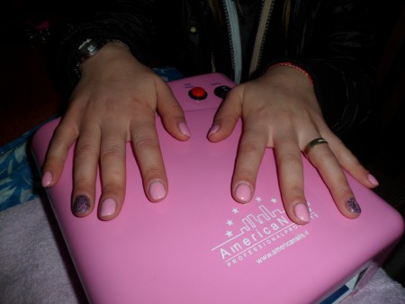 ricostruzione su l'unghia naturale senza allungamento